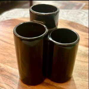 ⚠️ Black ceramic vase (smokestack style) waterlily bamboo vase